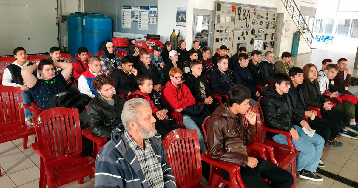 45 студентов посетили техцентр «ВОЛИН»